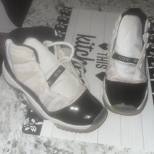 Air Jordan 11